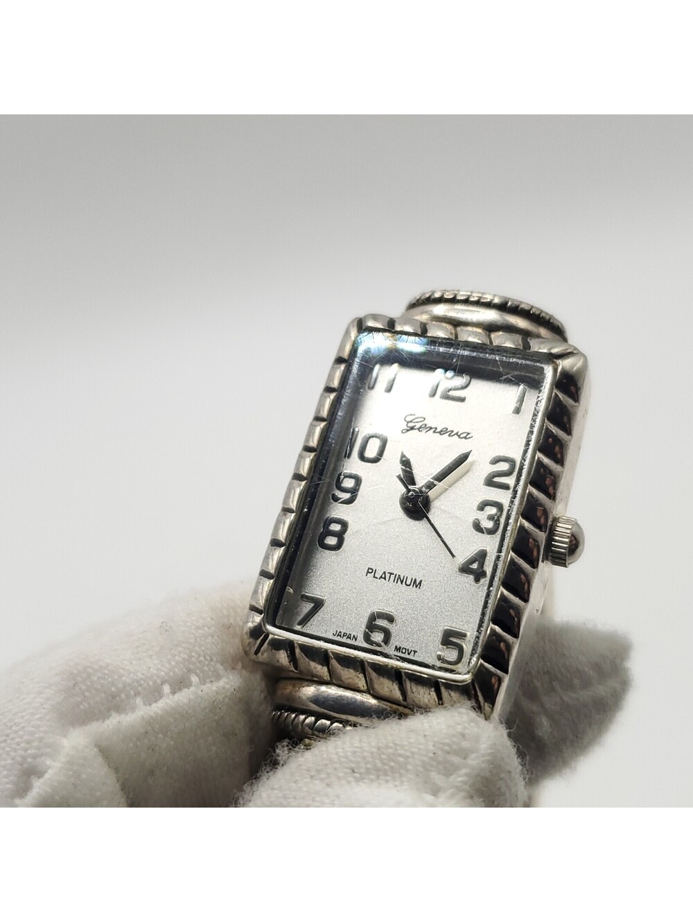 Geneva Platinum Silver Tone Quartz Toggle Band Womens Watch 19mm New Battery - Picture 9 of 16